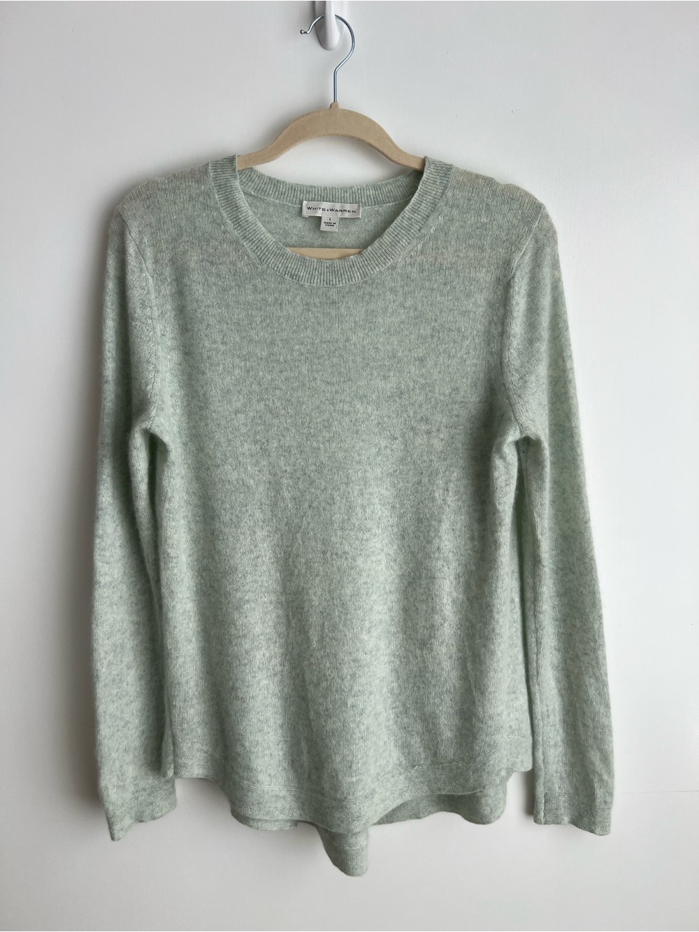 White + Warren Cashmere Sweater Mint/ light Eggshell color size Large